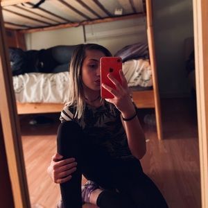 Meet your Posher, Athena